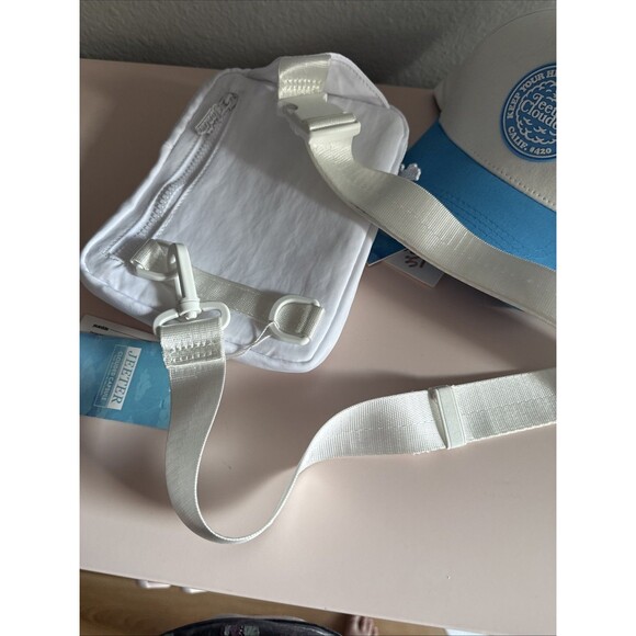 Jeeter Clouded 420 Side Crossbody Bag & Hat Set White/Blue - Picture 7 of 8